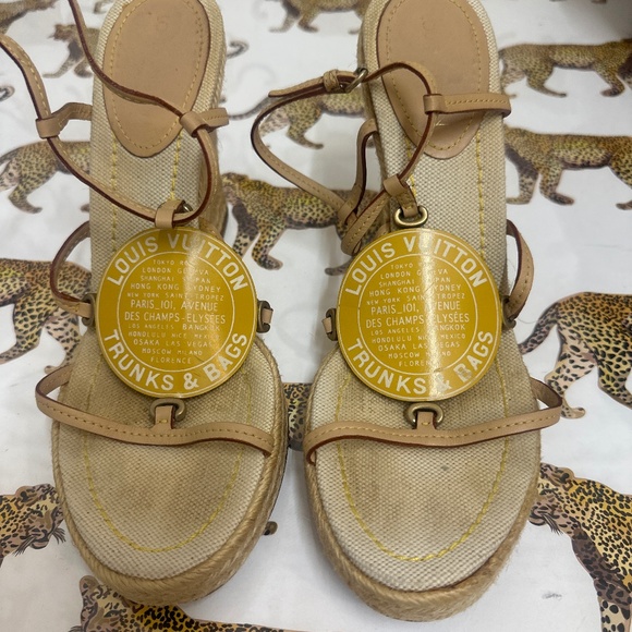 Pre-loved Louis Vuitton Wedges - size 38 - Picture 1 of 6